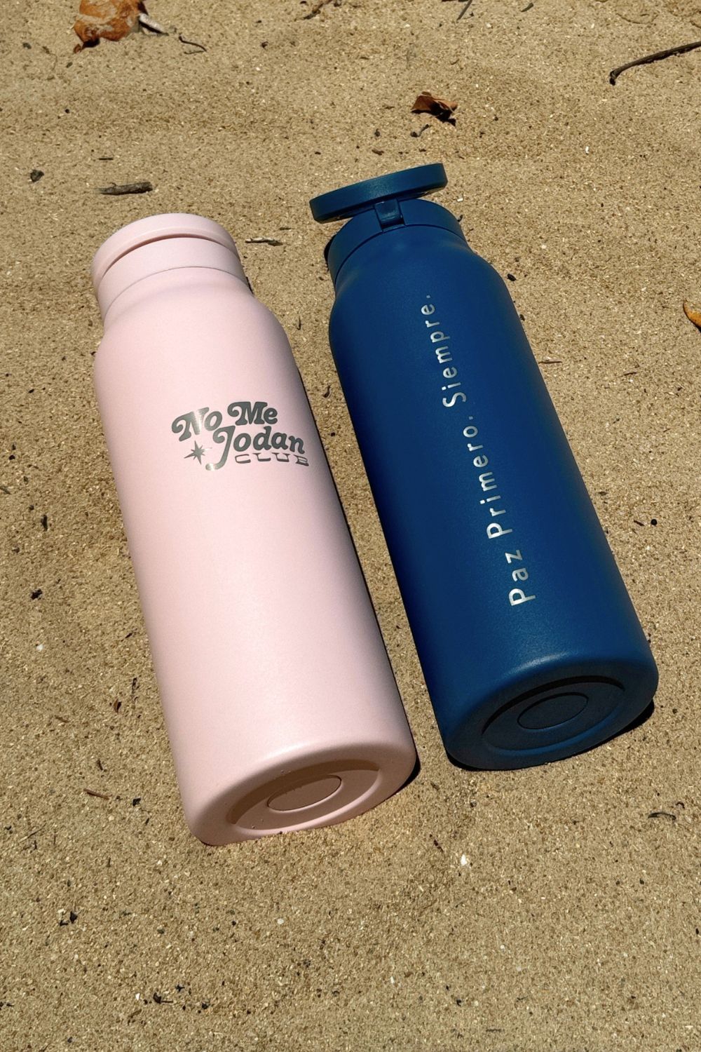 HydraGrip™ Water Bottle + Phone Stand — No Me Jodan Club