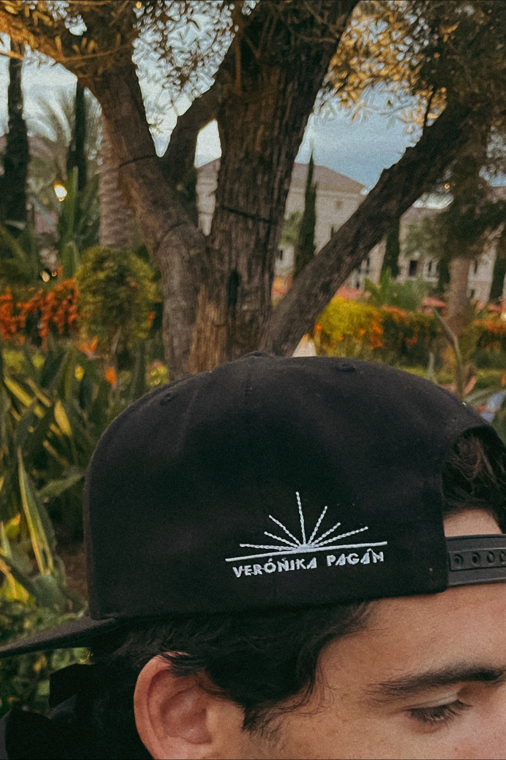 No Me Jodan Club / Snapback / Black / Hat | Verónika Pagán